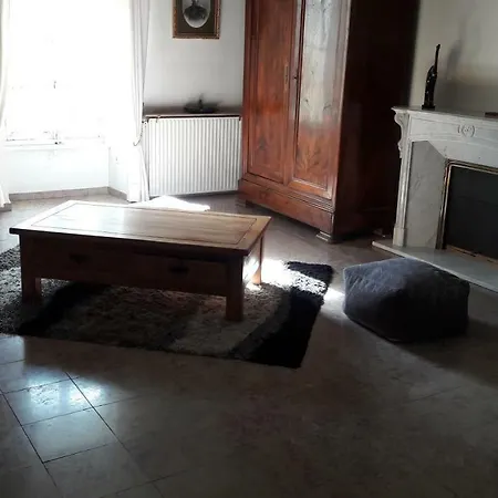 Maini Et Chambres D ' Hotes Guest house Laurens