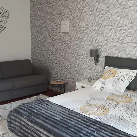 Maini Et Chambres D ' Hotes Guest house Laurens