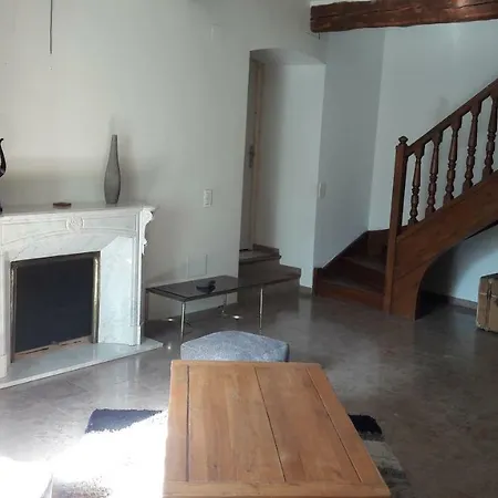 Maini Et Chambres D ' Hotes * Laurens