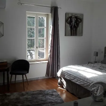 Maini Et Chambres D ' Hotes Guest house Laurens